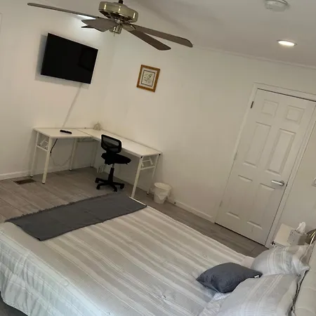 Cozy Private Suite 5 Min From Saint Francis Hospital And Woodland Hills Mall Tulsa Exterior photo