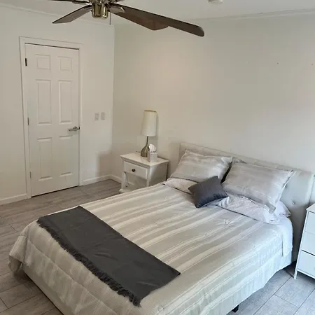 Cozy Private Suite 5 Min From Saint Francis Hospital And Woodland Hills Mall Tulsa Exterior photo